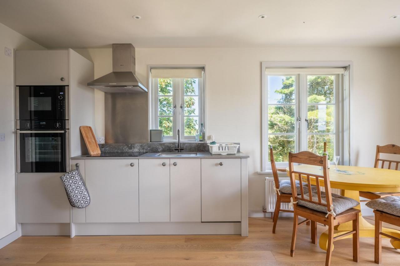 Converted Hay-Loft With Stunning Countryside Views Haverfordwest Kültér fotó